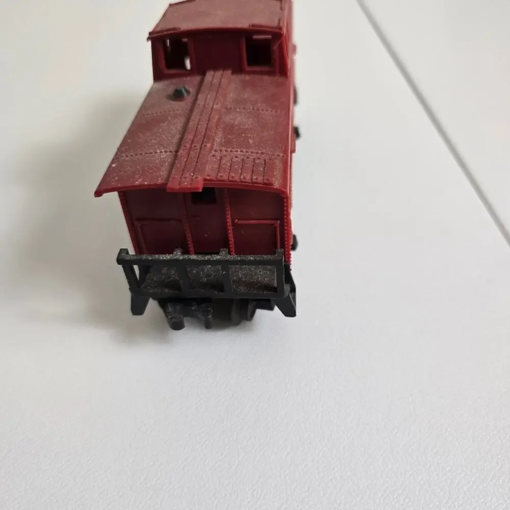 Vintage Lionel Pennsylvania Railroad Caboose Eastern Division Red Model Train